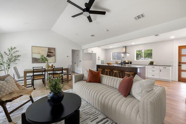 5400 Salem Hill DR, Austin, TX 78745