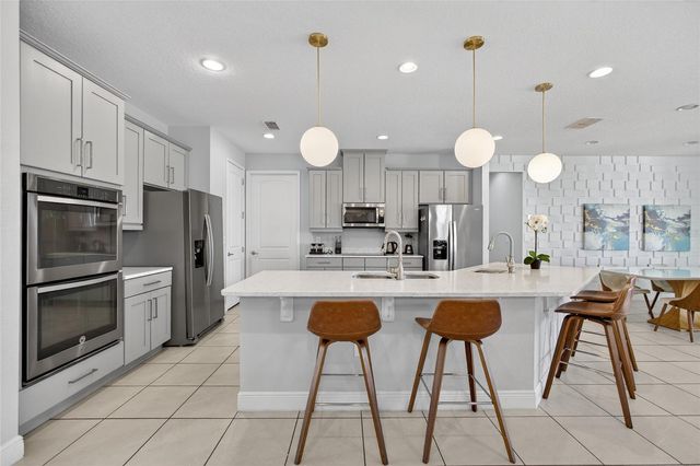 7666 FAIRFAX DRIVE, Kissimmee, FL 34747