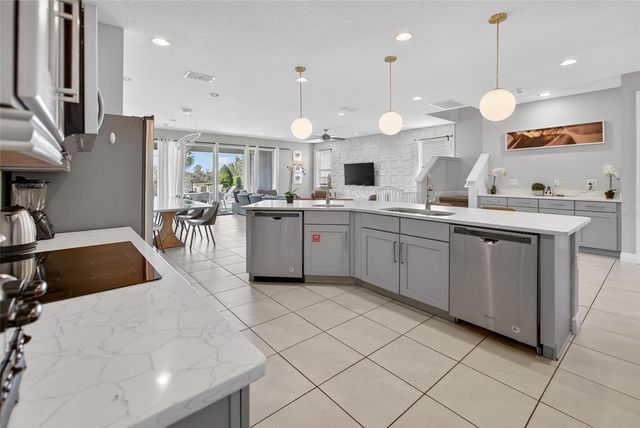 7666 FAIRFAX DRIVE, Kissimmee, FL 34747