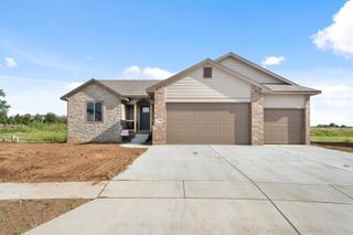 2570 Spring Meadows Ct, Derby, KS 67037