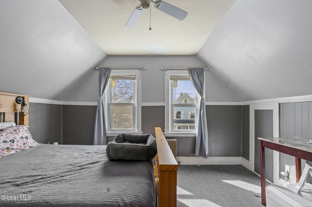 1213 10th Avenue, Schenectady, NY 12303