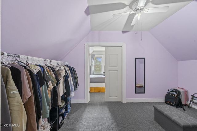 1213 10th Avenue, Schenectady, NY 12303