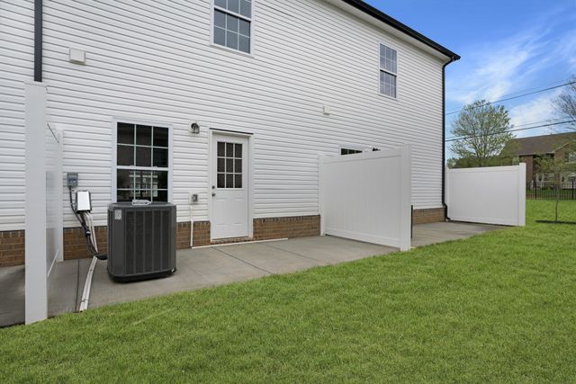 156 Excell Rd Unit 19, Clarksville, TN 37043