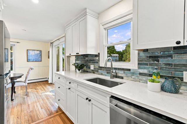 15 Northwoods Cir 15, Woburn, MA 01801