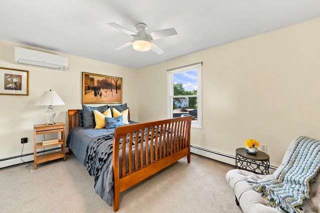 15 Northwoods Cir 15, Woburn, MA 01801