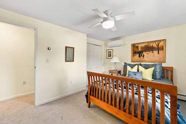 15 Northwoods Cir 15, Woburn, MA 01801