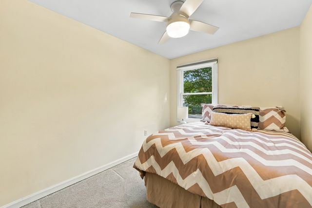 15 Northwoods Cir 15, Woburn, MA 01801