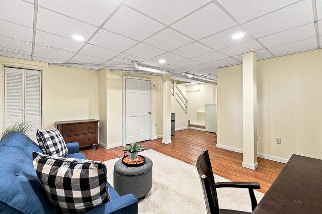 15 Northwoods Cir 15, Woburn, MA 01801