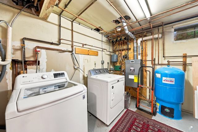 15 Northwoods Cir 15, Woburn, MA 01801