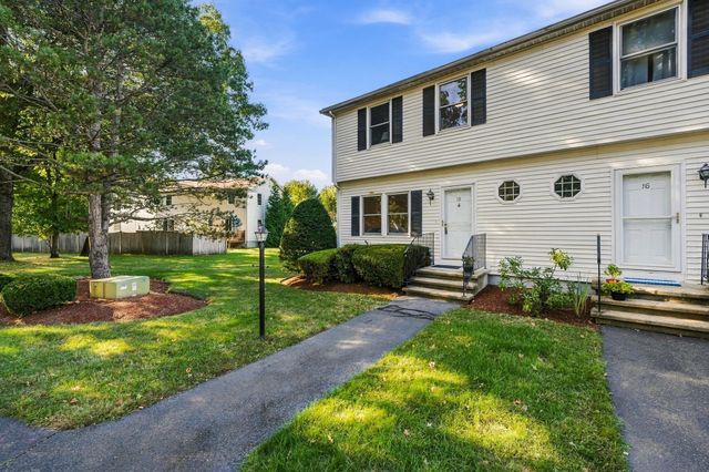 15 Northwoods Cir 15, Woburn, MA 01801
