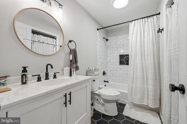 143 TAVISTOCK, Cherry Hill, NJ 08034