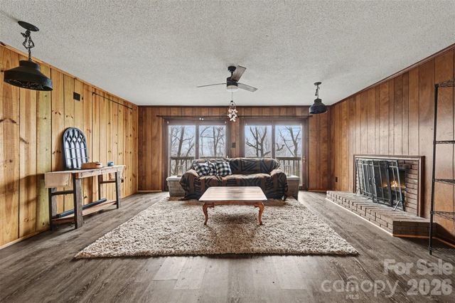 5495 Pine Ridge Drive, Connelly Springs, NC 28612