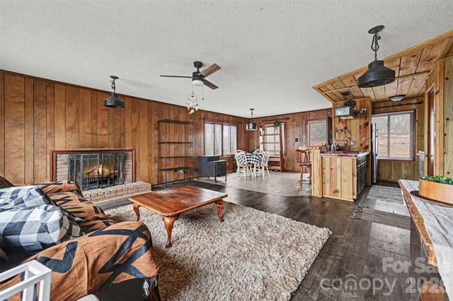 5495 Pine Ridge Drive, Connelly Springs, NC 28612