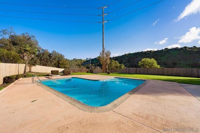 5114 Bloch St, San Diego, CA 92122