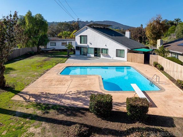 5114 Bloch St, San Diego, CA 92122