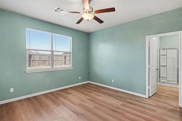 501 Saint James Place, Newcastle, OK 73065