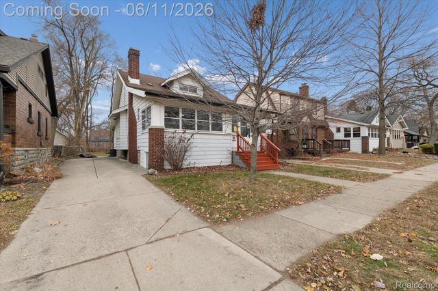 265 E Lewiston Avenue, Ferndale, MI 48220