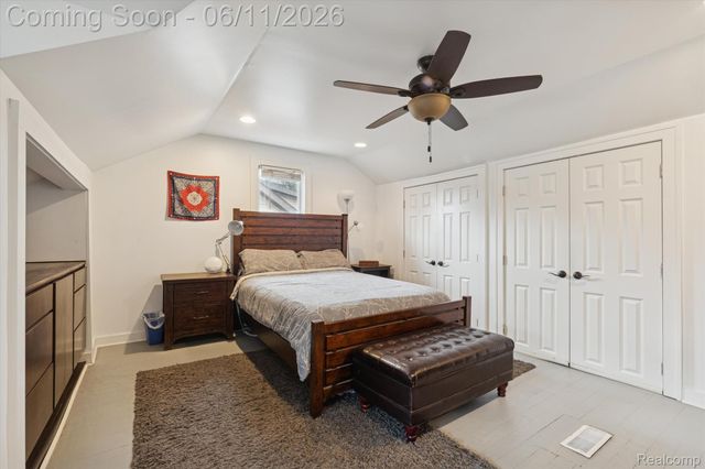 265 E Lewiston Avenue, Ferndale, MI 48220