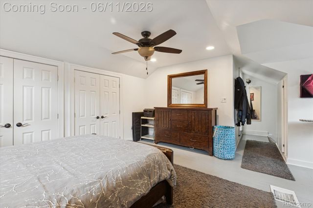 265 E Lewiston Avenue, Ferndale, MI 48220