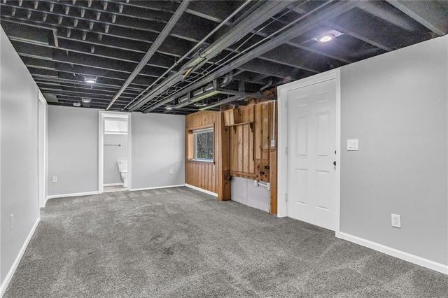 7004 N Baltimore Avenue, Gladstone, MO 64118