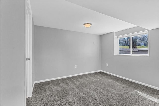 7004 N Baltimore Avenue, Gladstone, MO 64118