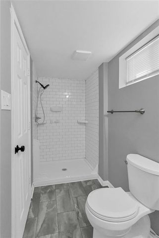 7004 N Baltimore Avenue, Gladstone, MO 64118