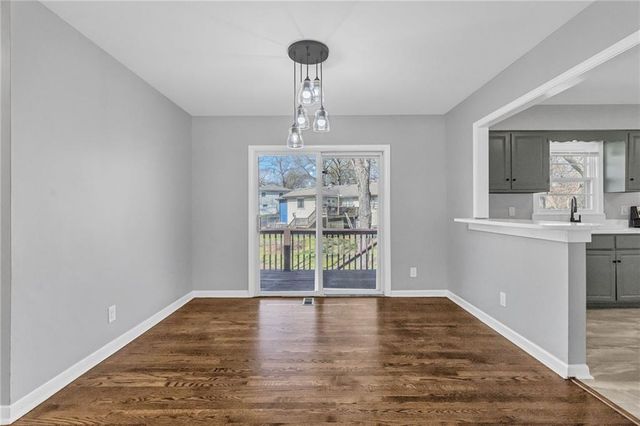 7004 N Baltimore Avenue, Gladstone, MO 64118