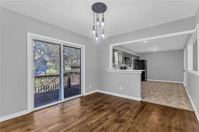 7004 N Baltimore Avenue, Gladstone, MO 64118