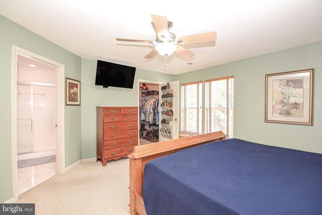 438 SAWGRASS DR, Charles Town, WV 25414