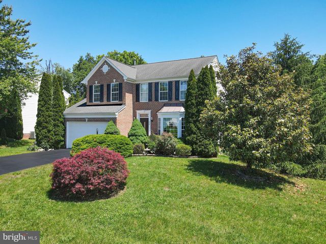 438 SAWGRASS DR, Charles Town, WV 25414