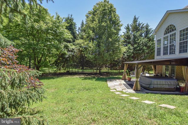 438 SAWGRASS DR, Charles Town, WV 25414