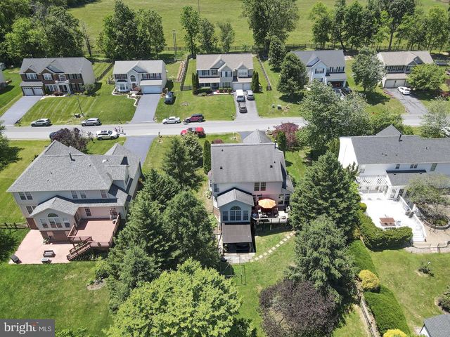 438 SAWGRASS DR, Charles Town, WV 25414