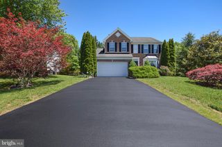 438 SAWGRASS DR, Charles Town, WV 25414