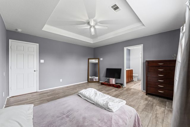 8703 Summerset Meadow Court, Houston, TX 77075