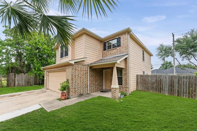 8703 Summerset Meadow Court, Houston, TX 77075