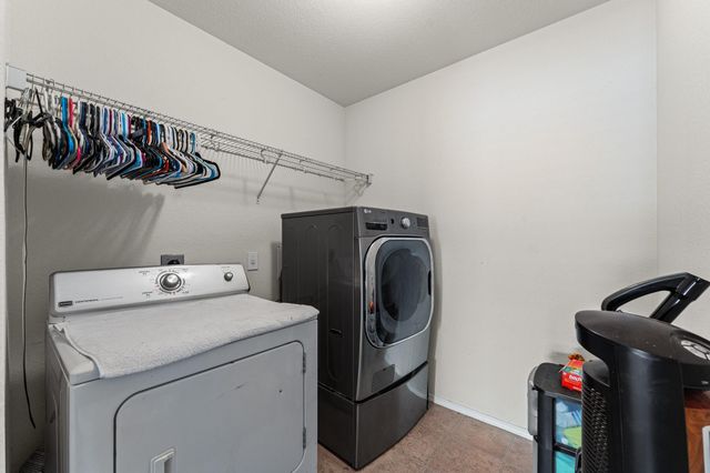 8703 Summerset Meadow Court, Houston, TX 77075
