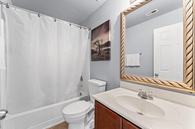 8703 Summerset Meadow Court, Houston, TX 77075