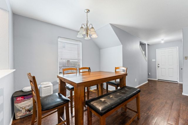 8703 Summerset Meadow Court, Houston, TX 77075