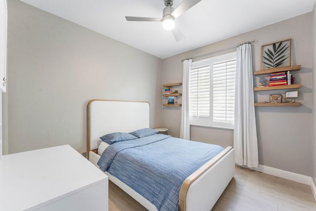 121 Palm Circle, Lake Worth, FL 33462