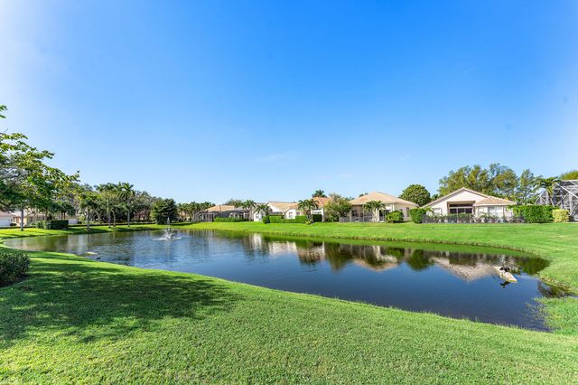 121 Palm Circle, Lake Worth, FL 33462