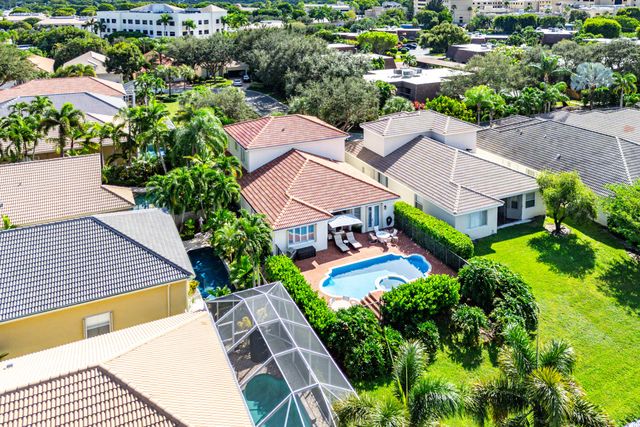 121 Palm Circle, Lake Worth, FL 33462