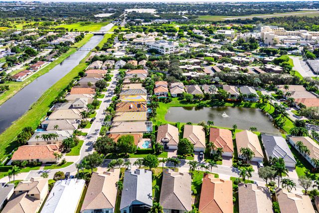 121 Palm Circle, Lake Worth, FL 33462