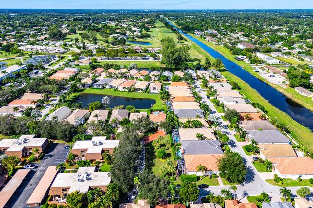 121 Palm Circle, Lake Worth, FL 33462