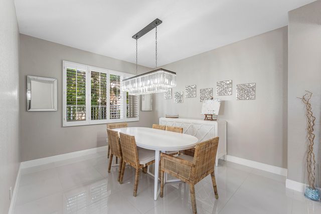 121 Palm Circle, Lake Worth, FL 33462