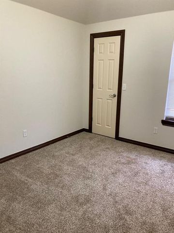 11316 SW 37th Street, Mustang, OK 73064
