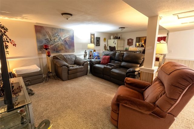 184 Carter Street NW, Cedar Rapids, IA 52405