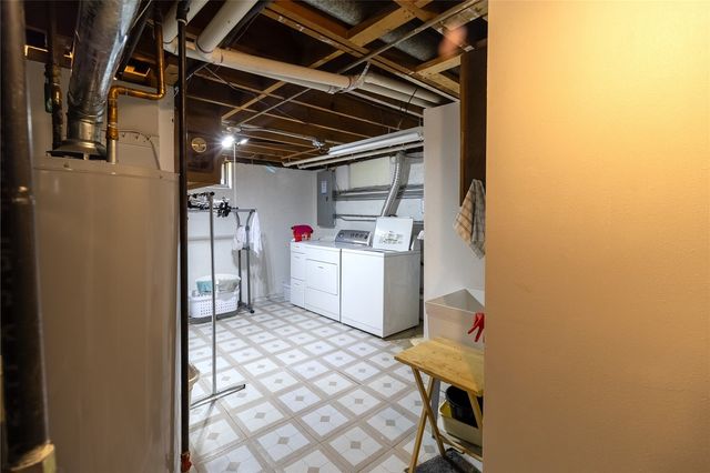 184 Carter Street NW, Cedar Rapids, IA 52405