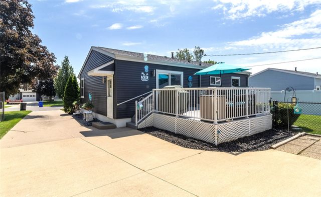 184 Carter Street NW, Cedar Rapids, IA 52405