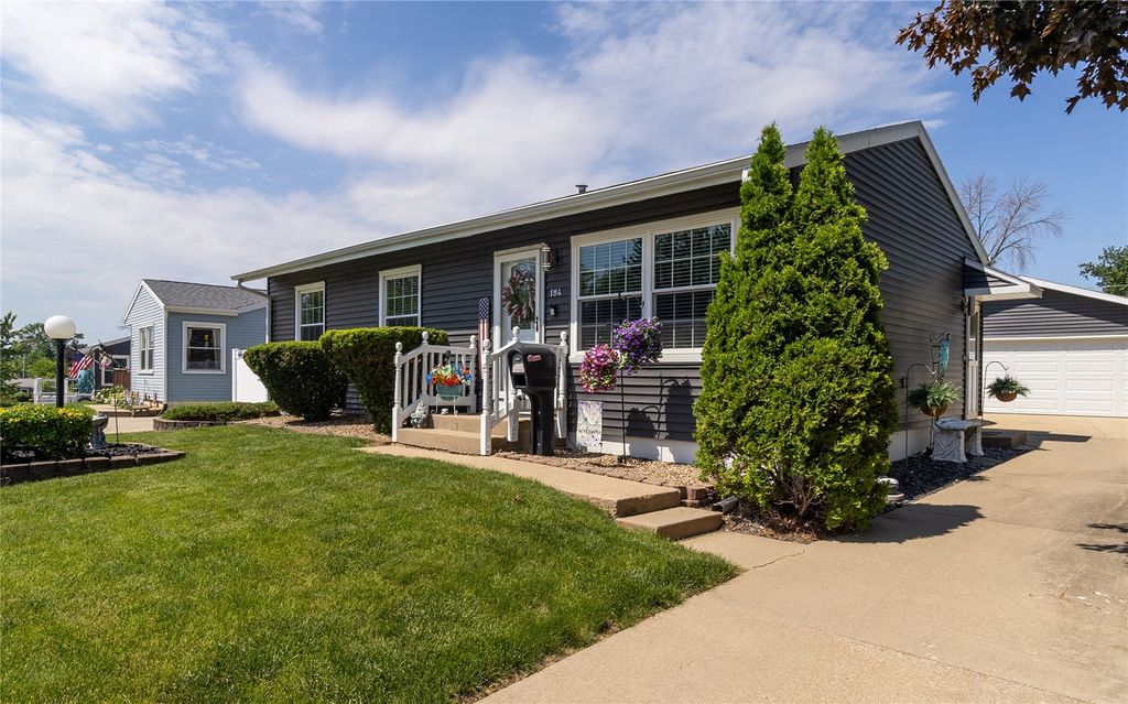 184 Carter Street NW, Cedar Rapids, IA 52405