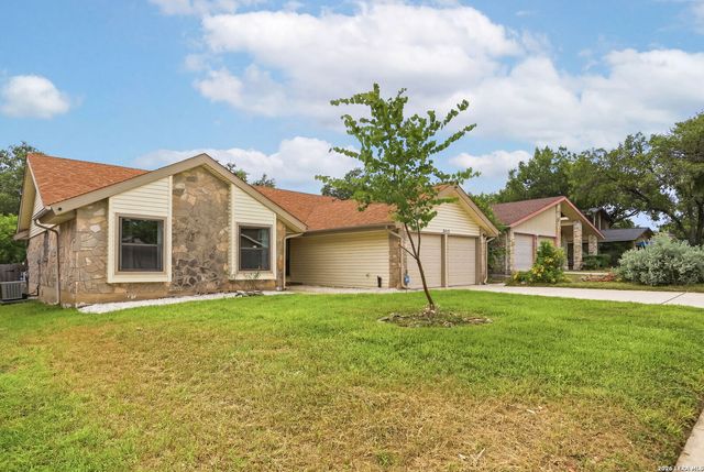 5615 Timberhurst, San Antonio, TX 78250